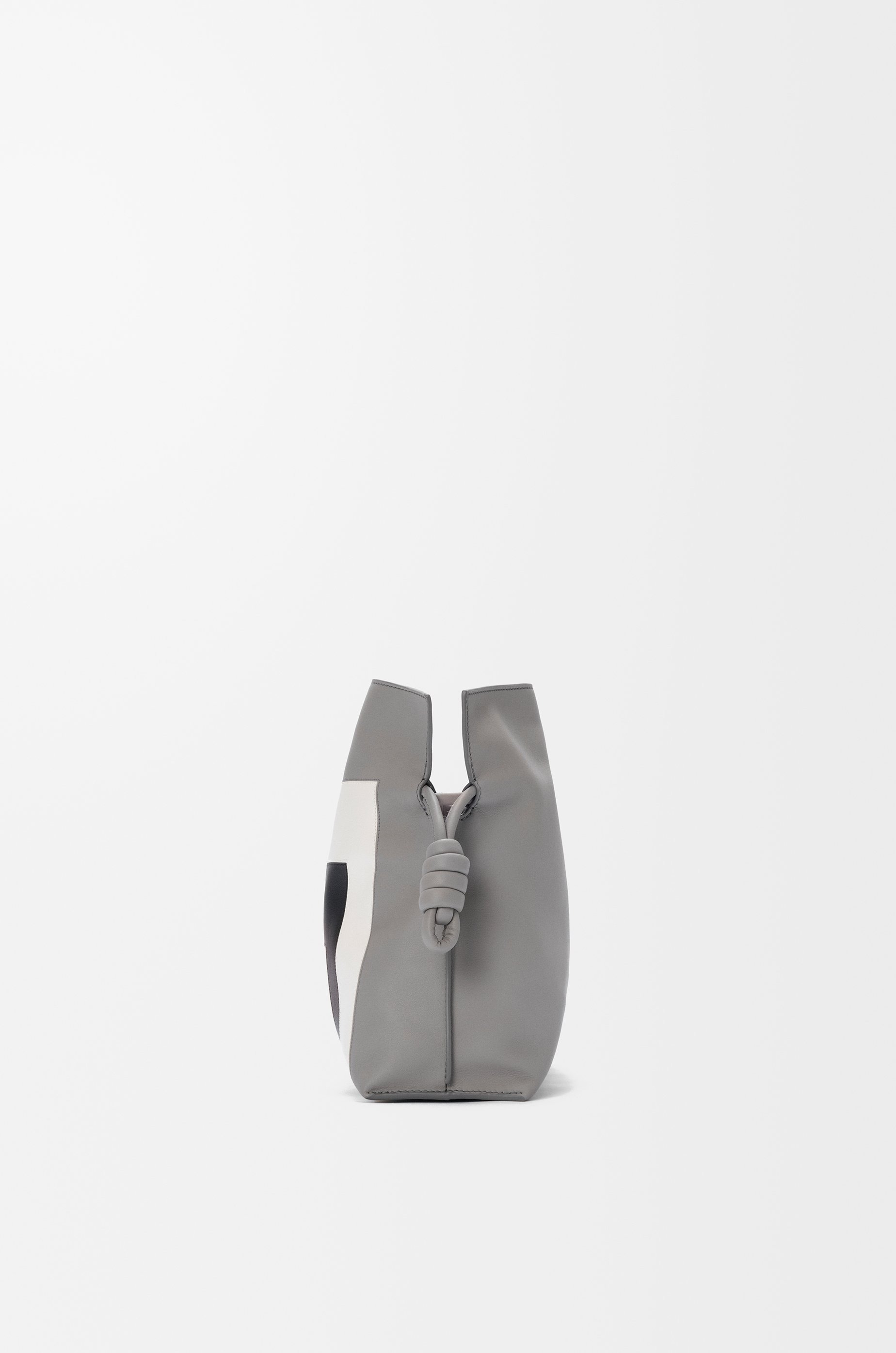 Medium Flamenco clutch in nappa calfskin - 5