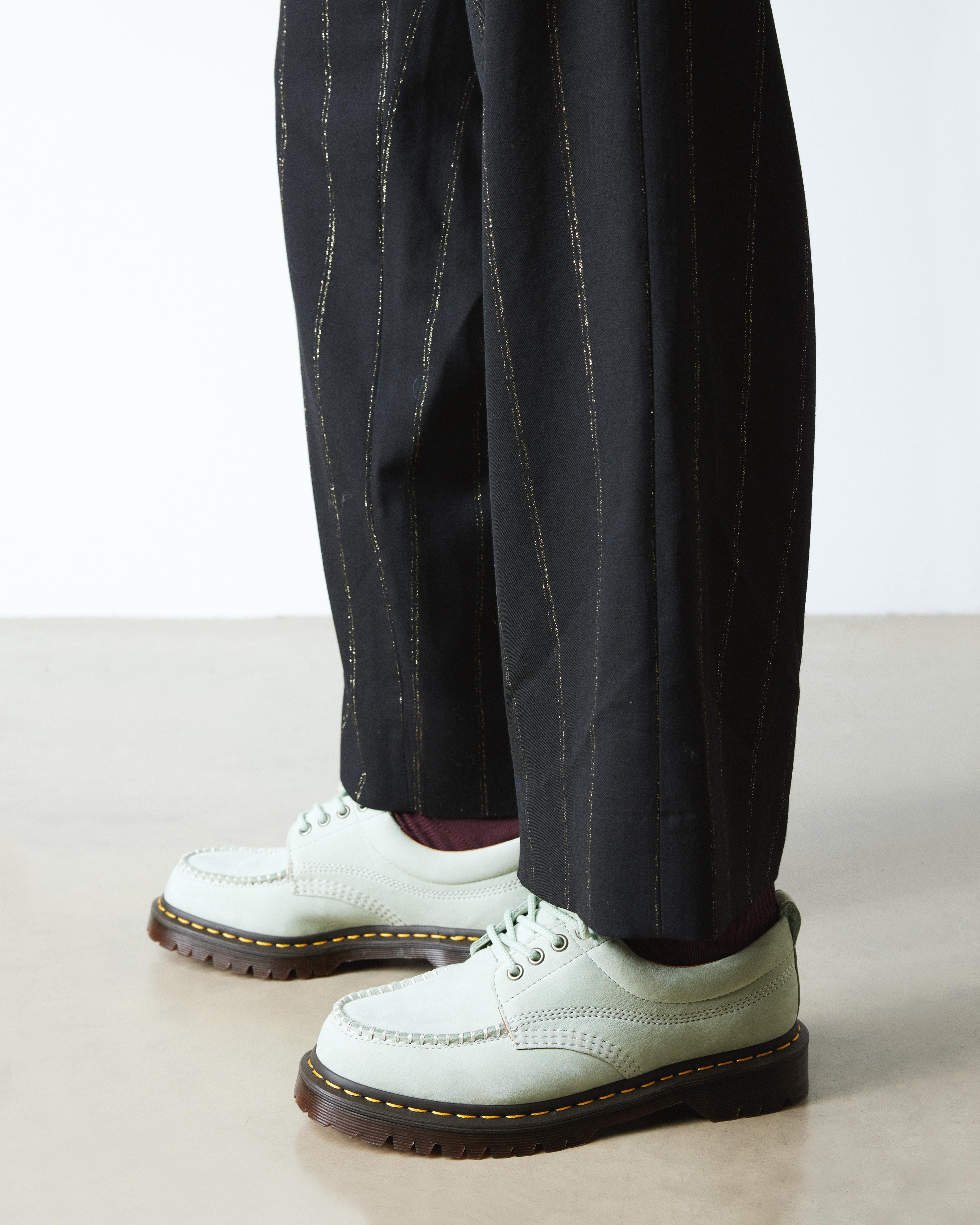 Lowell Buttersoft Leather Moc Toe Shoes - 6