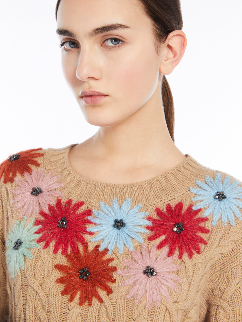 SASIA Embroidered wool sweater 6