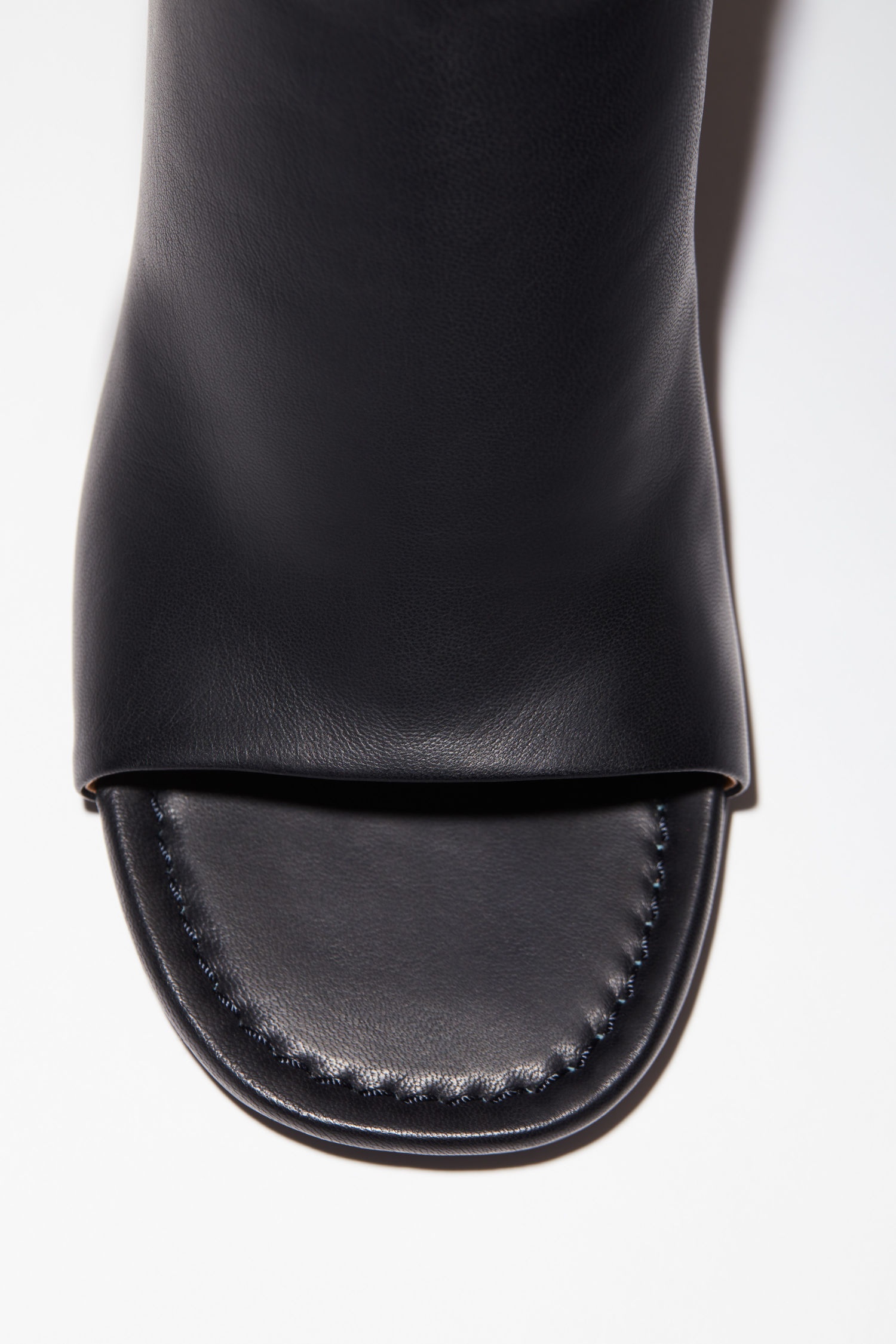 Leather mules - Black - 6