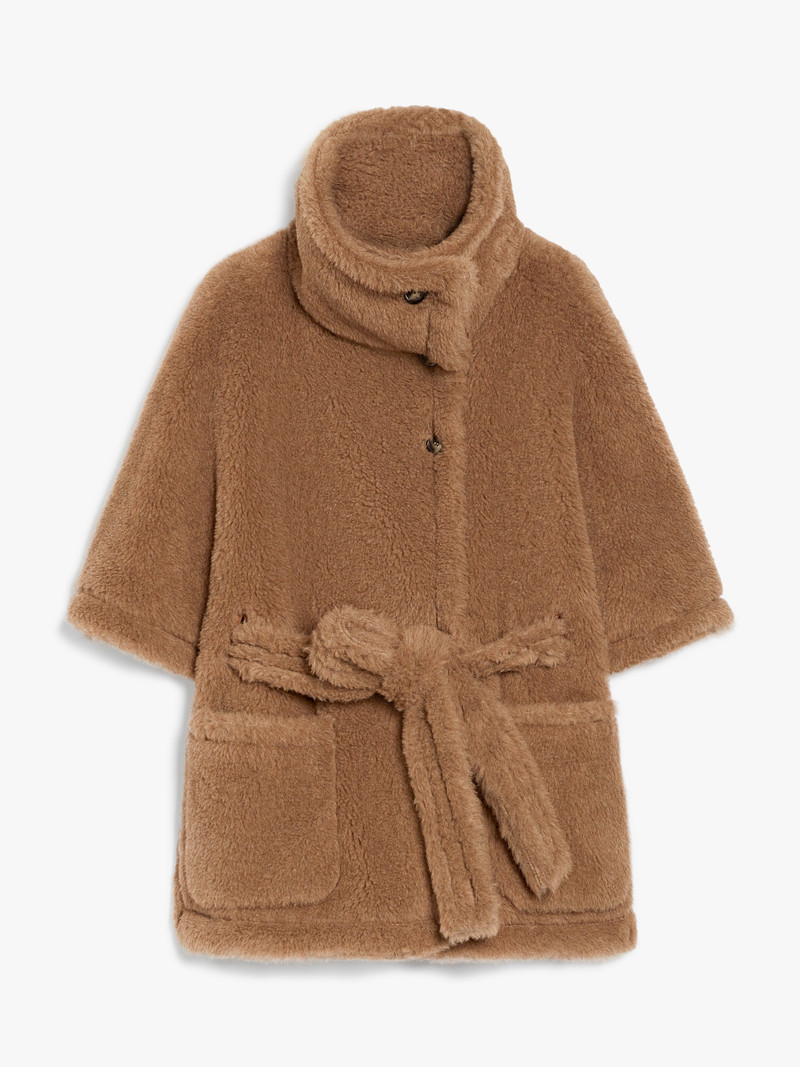 AMATO Teddy-fabric belted cape 1