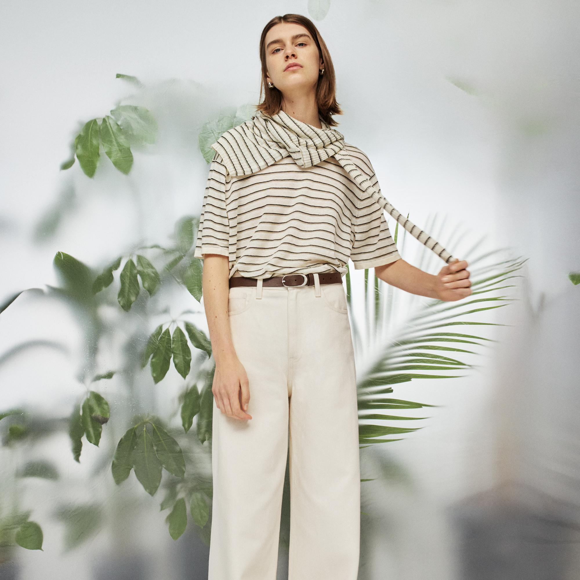 High-Waisted Wide-Leg Pant in Denim - 7