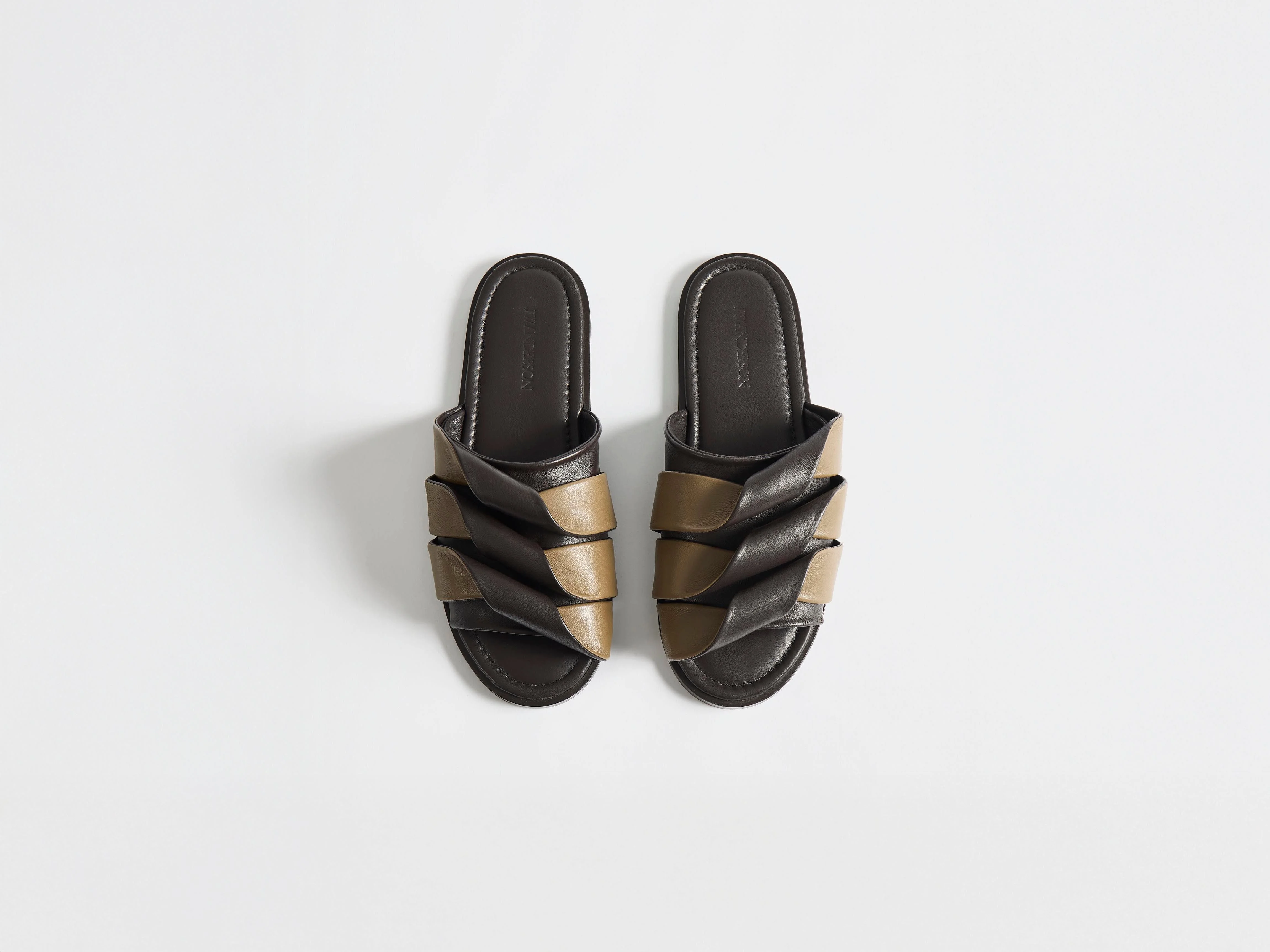 WOMENS CONTRASTING LEATHER COIL SLIDE IN BROWN & CHESTNUT - 1