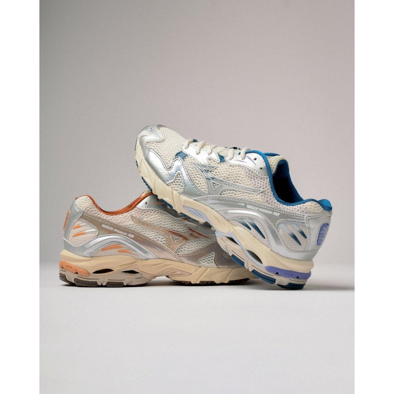 Wave Rider 10 Sportstyle Sneaker - 8