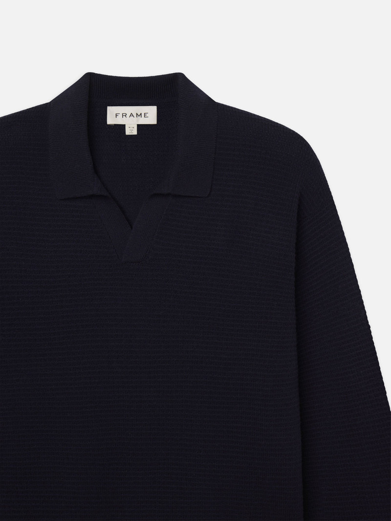 FRAME Textured Wool Cashmere Sweater in Dark Navy outlook