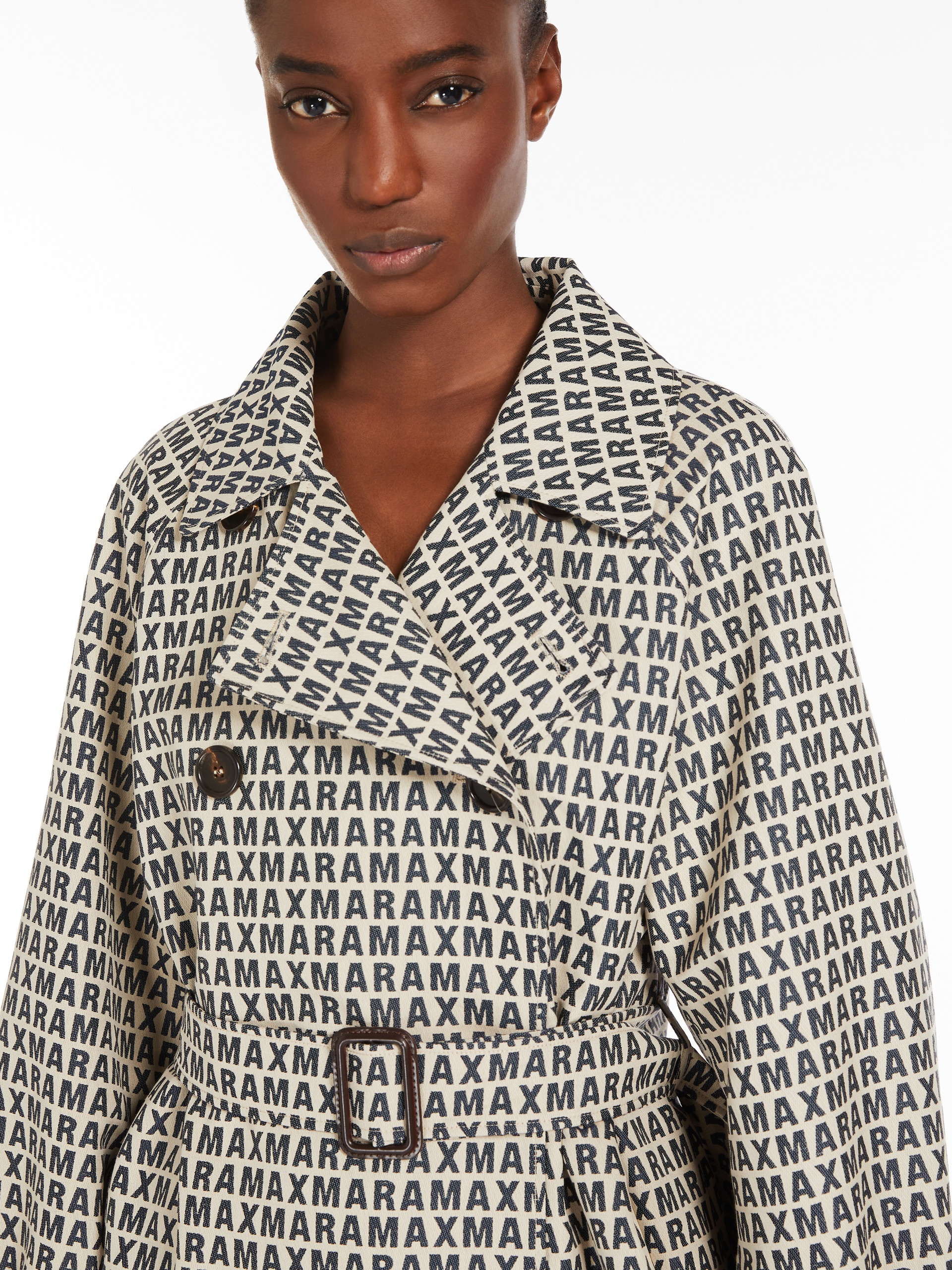 LUCIO Double-breasted trench coat in water-repellent jacquard - 5