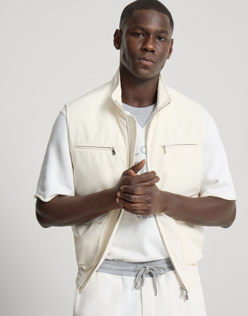 Bonded nylon vest with Thermore® padding 5