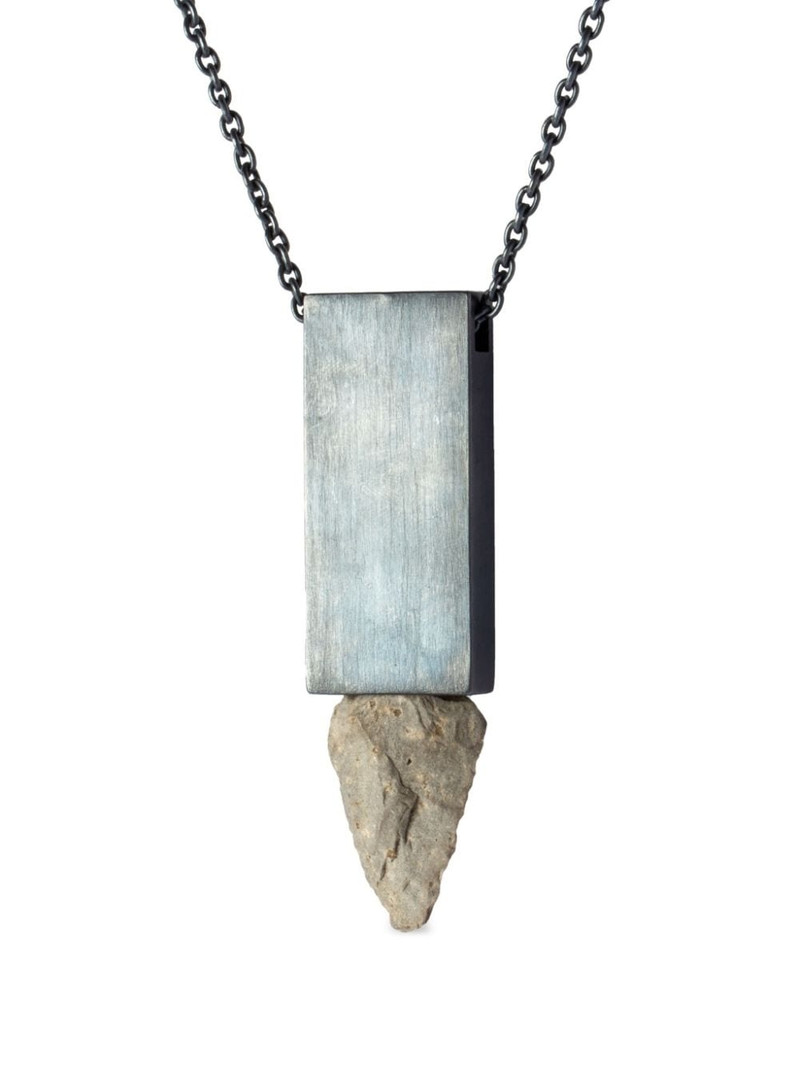 Parts of Four Arrowhead amulet necklace outlook