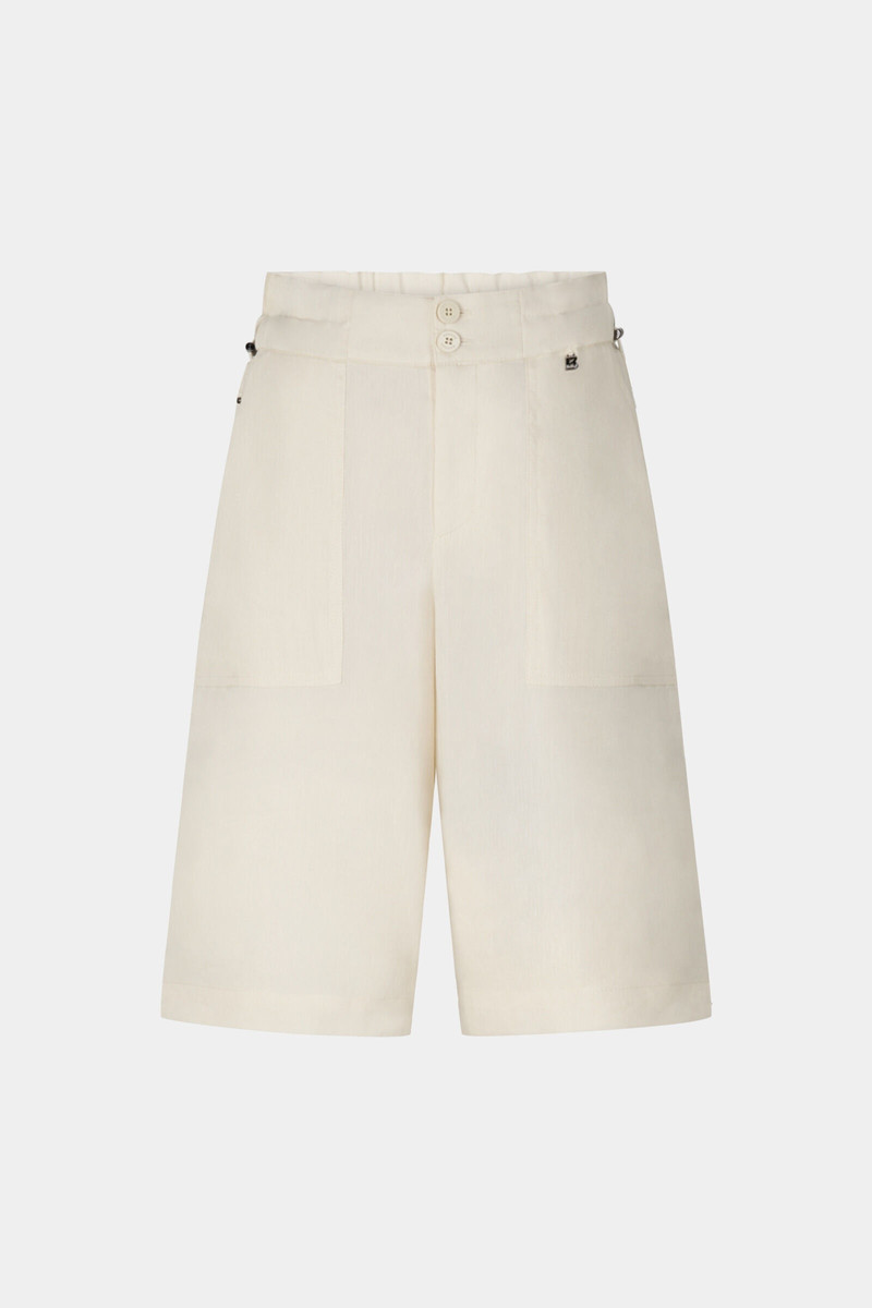 Reana Shorts in Off-white 1