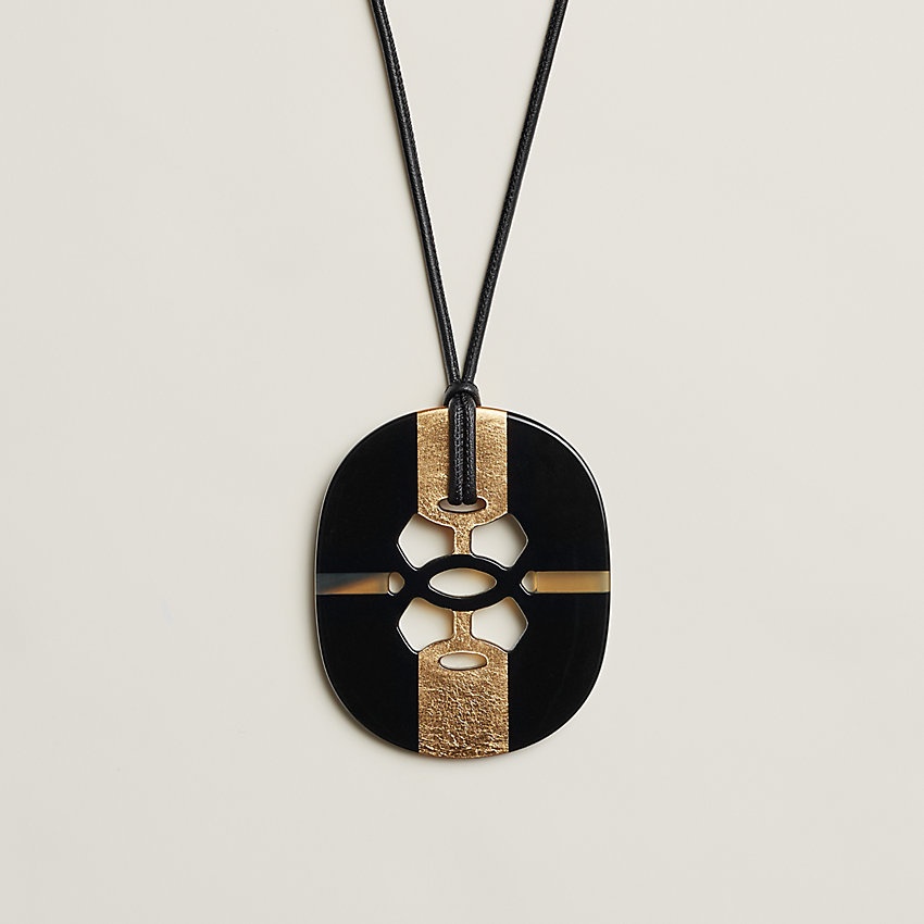 Casaque pendant, small model - 1