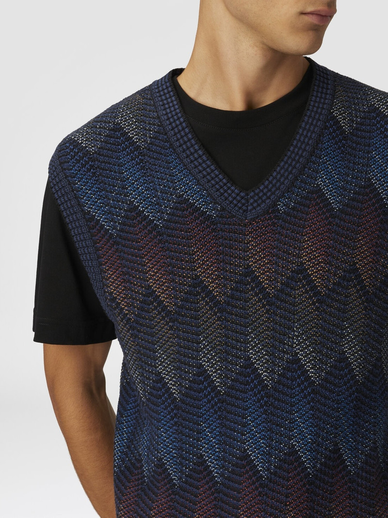 Gradient cotton chevron blend vest with V-neck 5