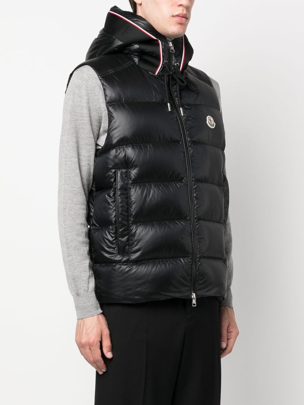 logo-patch quilted hooded gilet - 3