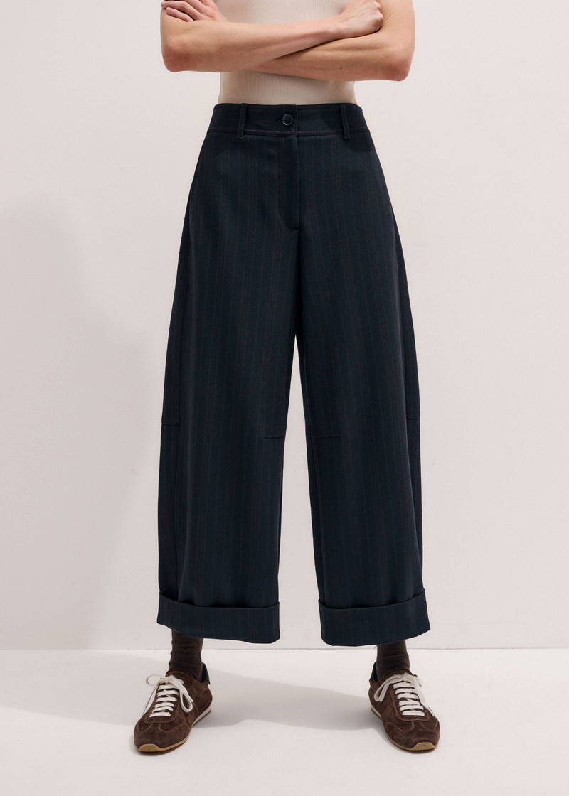 Barrel-Leg Pant 3