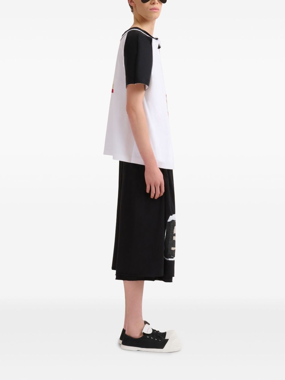 graphic-print T-shirt - 2