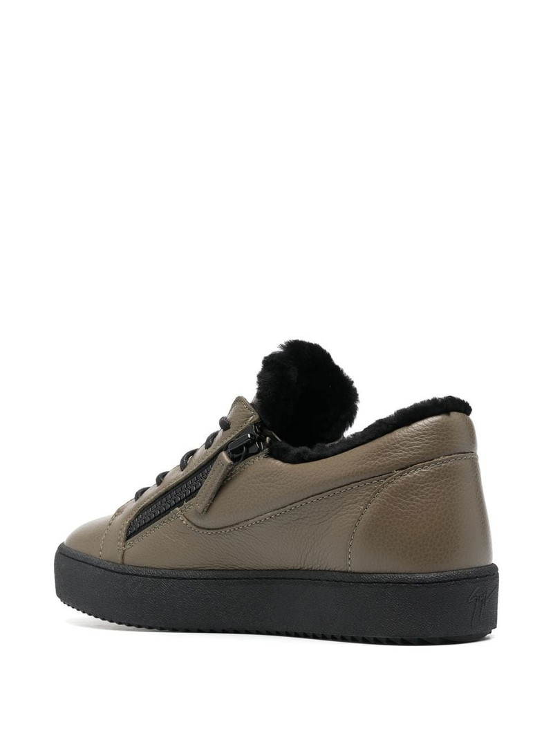 May low-top 운동화 3