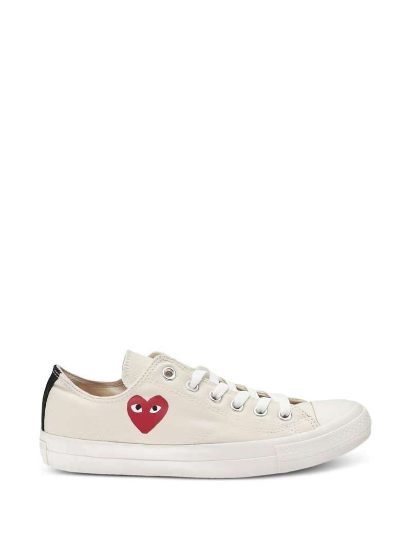 heart sneakers 1