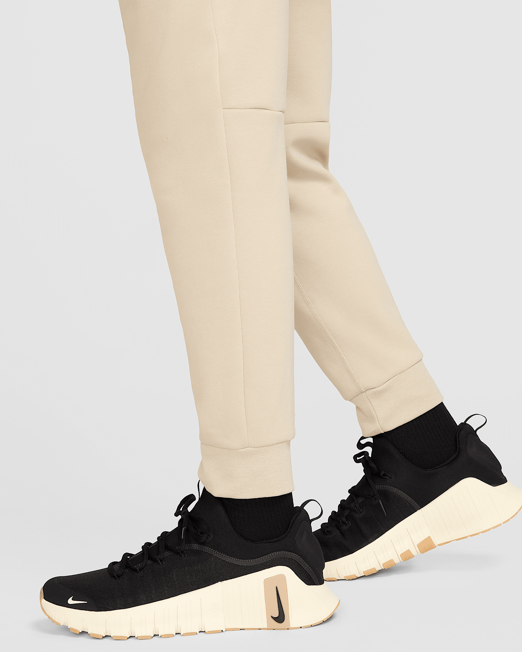 Nike Primary Fleece Men's Dri-FIT UV Performance Joggers - 7