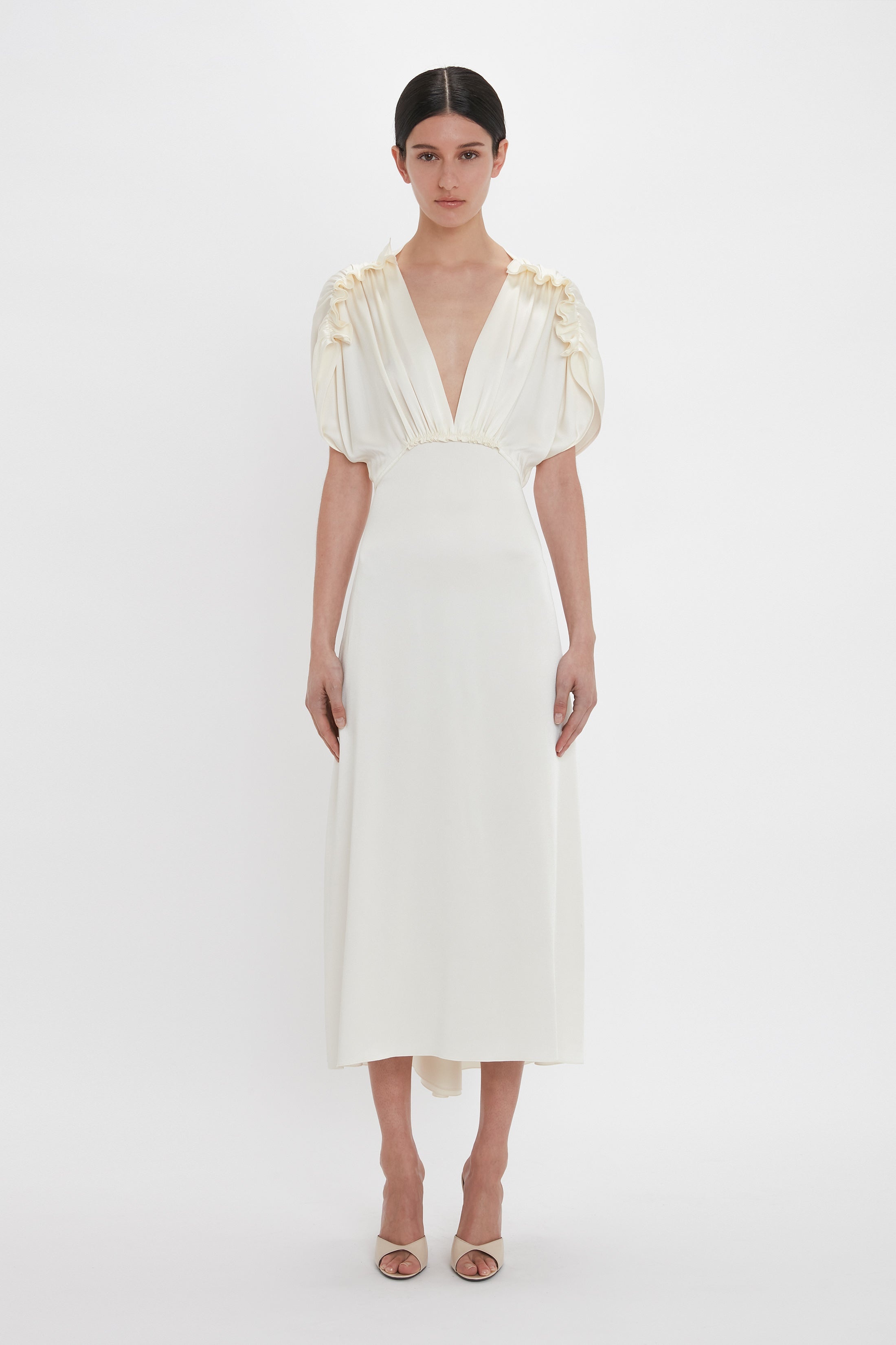 関税送料込Victoria Beckham V-Neck Ruffled Dress Victoria Beckham | V-neck Ruffle Midi Dress | FIVESTORYNY