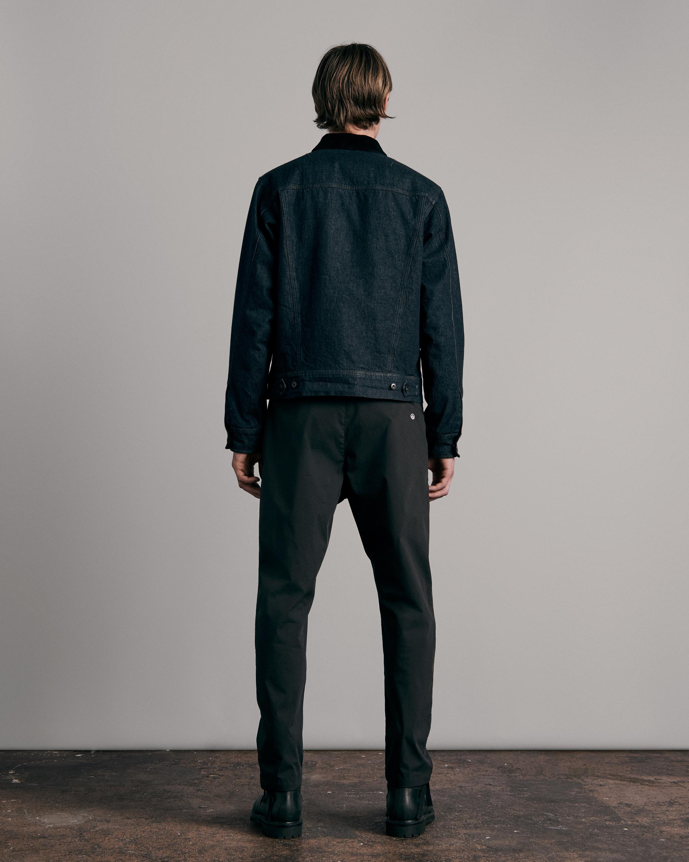 Eli Denim Trucker
Classic Fit Jacket - 5