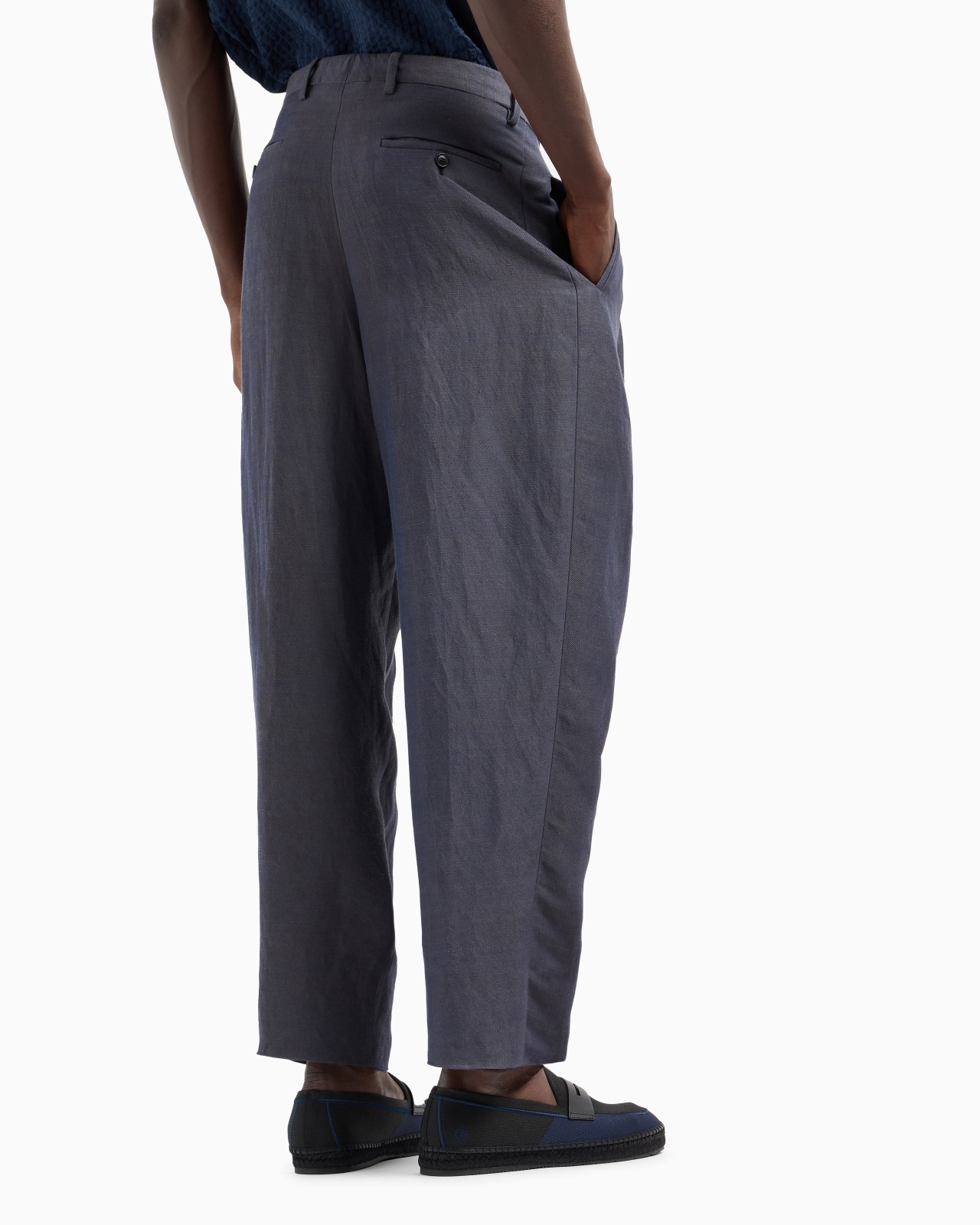 LINEN AND VISCOSE TWILL TWO-PLEAT TROUSERS - 3