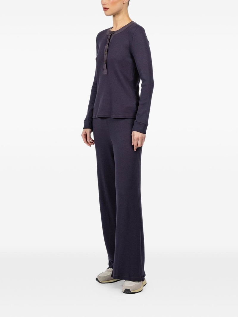 buttoned long-sleeved T-shirt 3