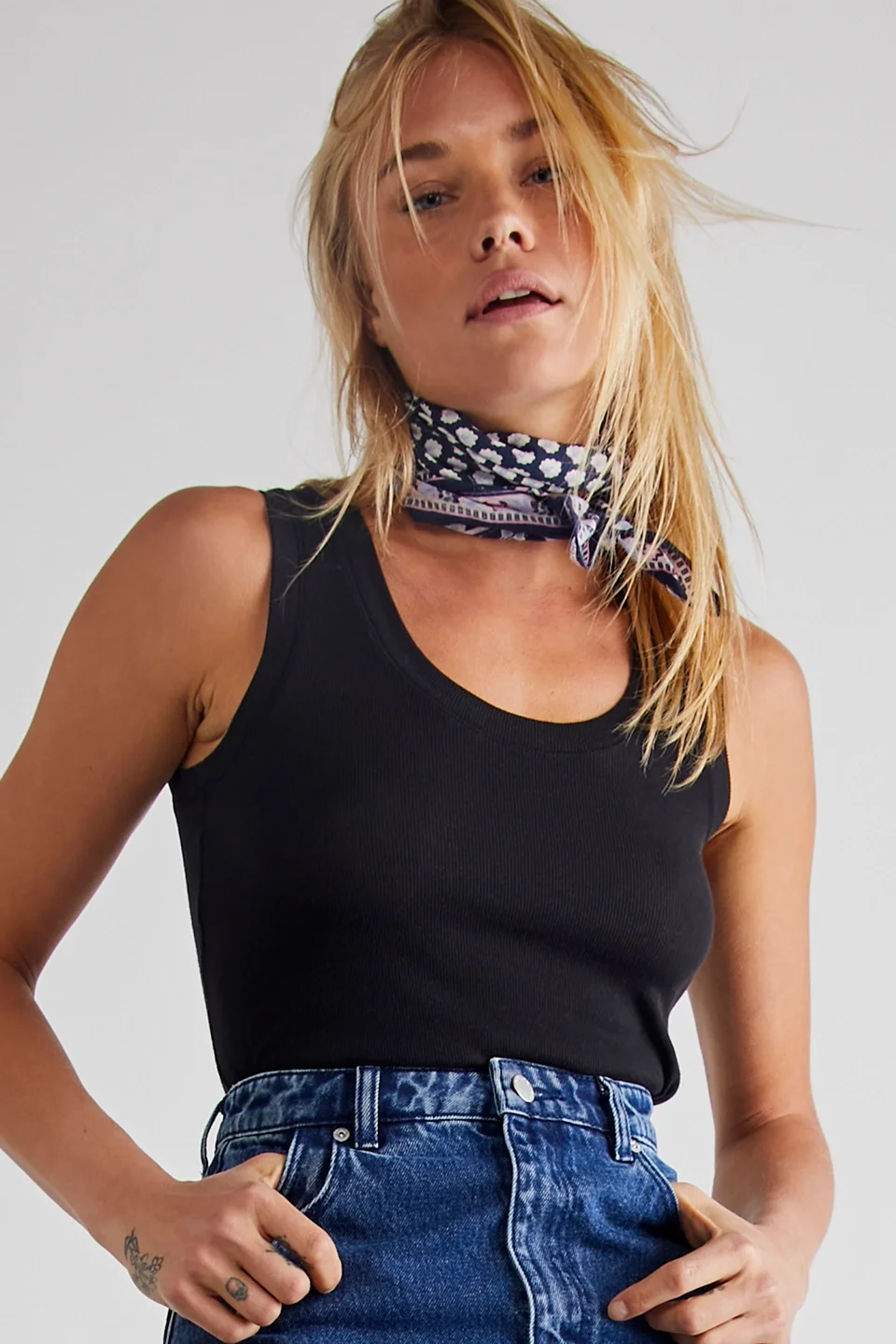 Lotus Paisley Print Bandana - 1