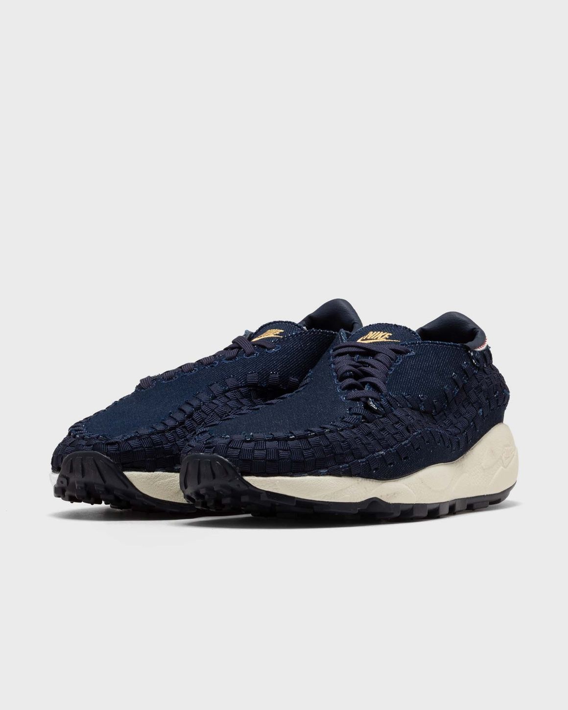 WMNS AIR FOOTSCAPE WOVEN - 2