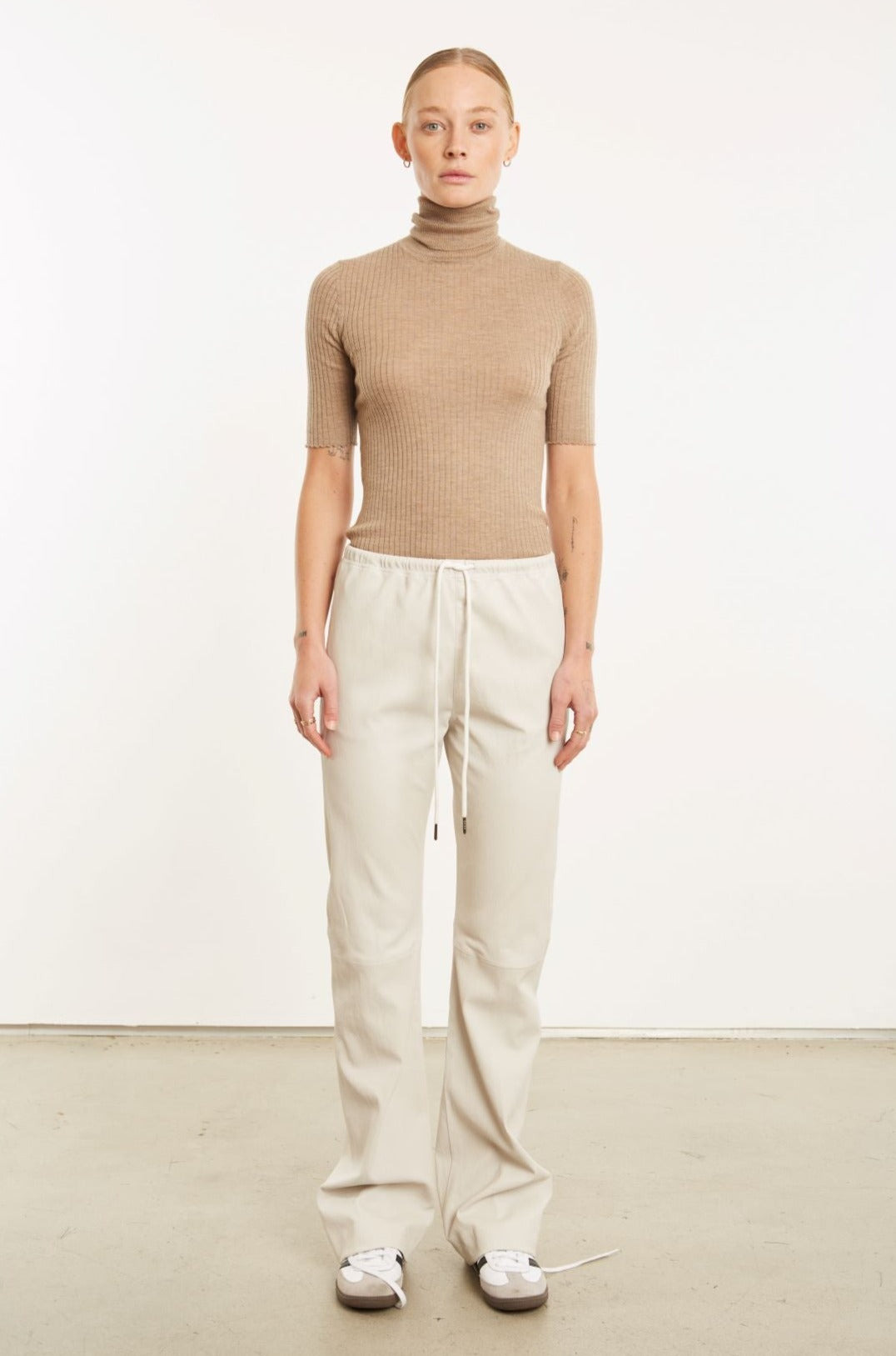 CHALK LEATHER STRAIGHT LEG PANTS - 2
