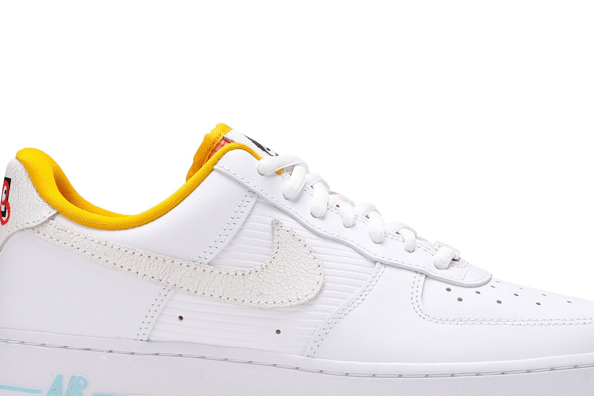 Wmns Air Force 1 '07 'Corner Markets' - 2