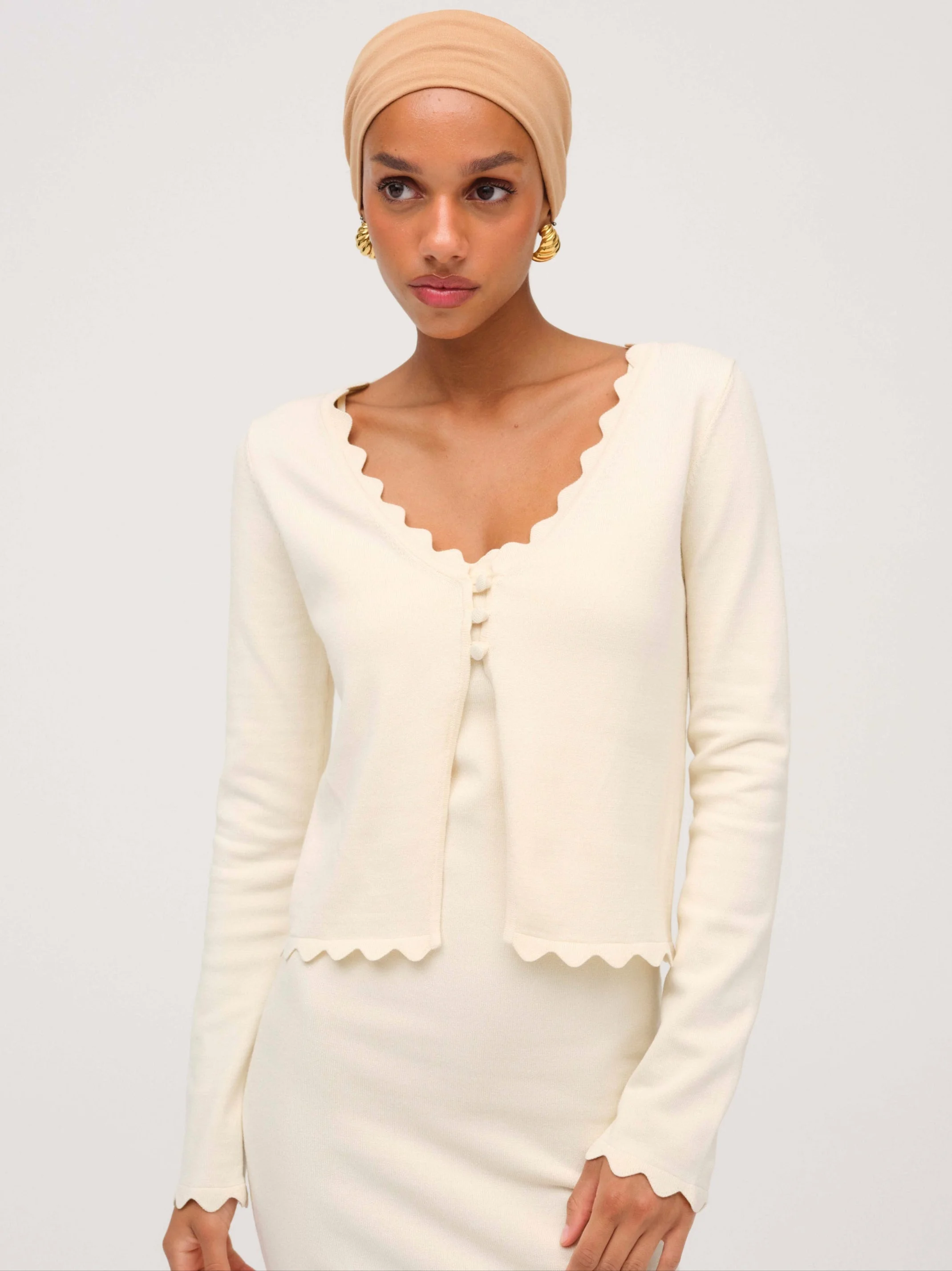 Sisi Scallop Knit Cardigan - 1