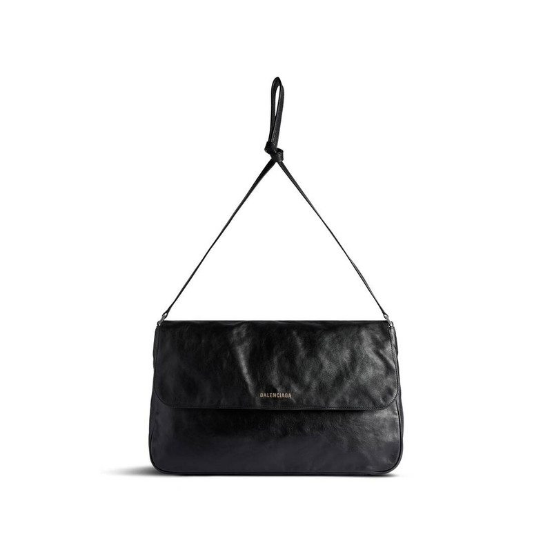 Men's Grungy Medium Messenger Bag in Black 1