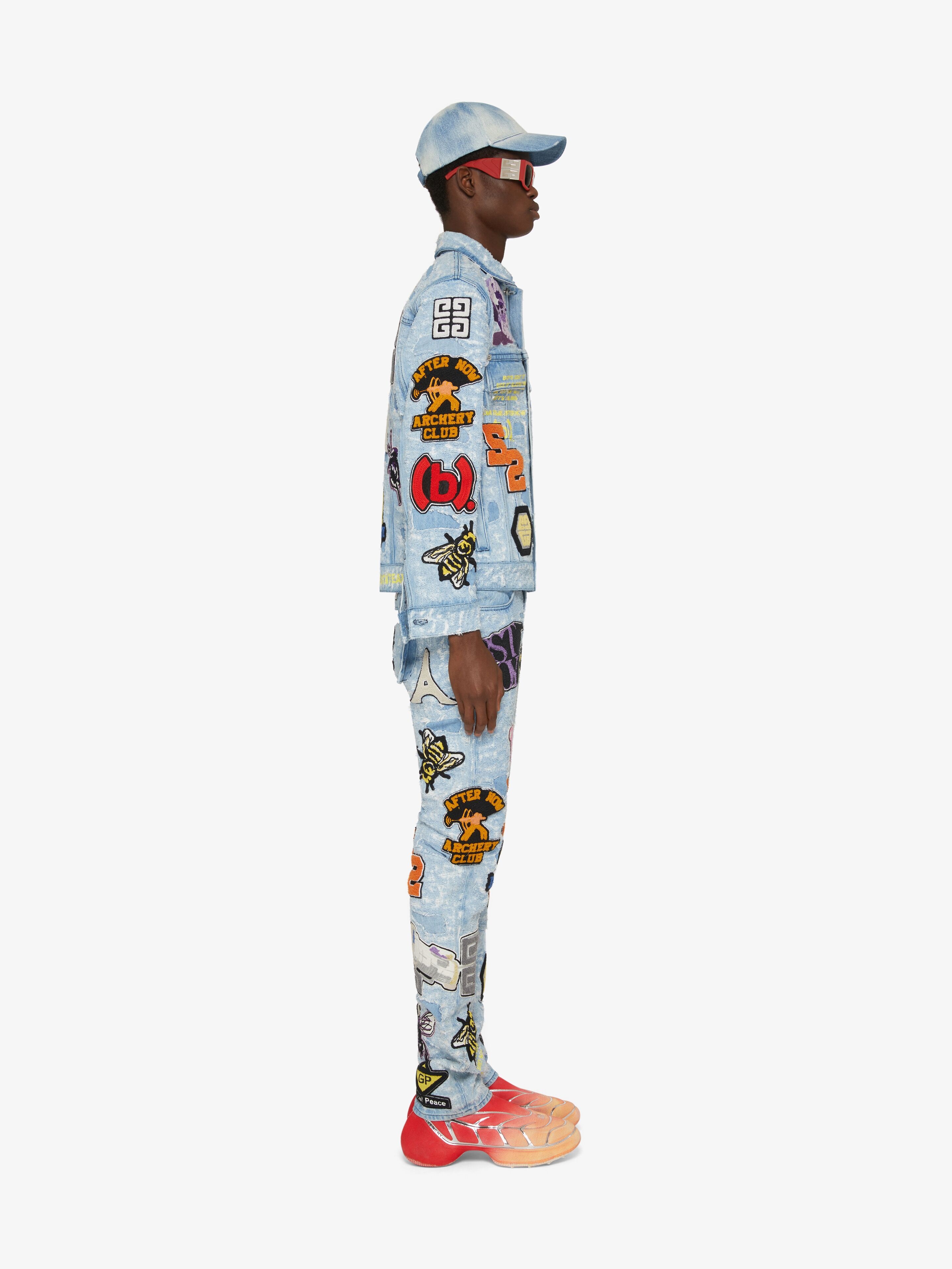 REGULAR FIT JEANS IN DESTROYED DENIM WITH PATCHES - 3