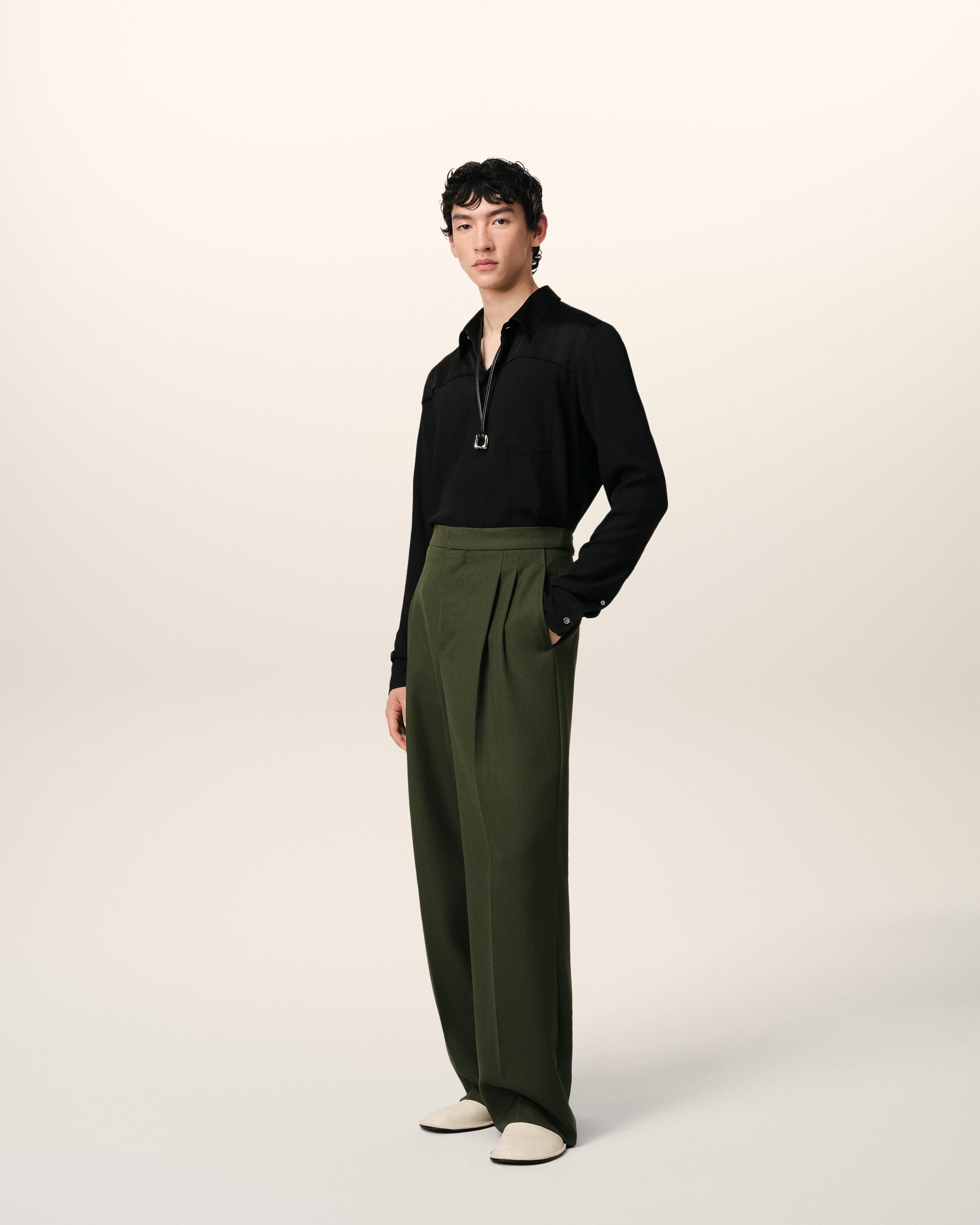 GREEN WOOL LARGE FIT TROUSERS - 6