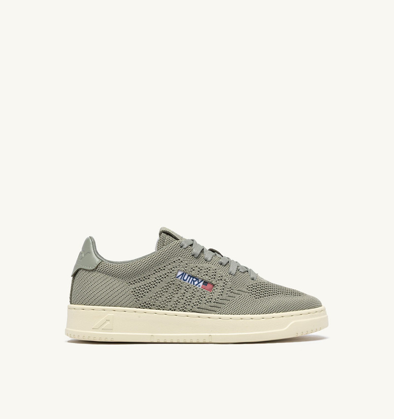 MEDALIST EASEKNIT LOW SNEAKERS IN SEA GRASS KNIT 1