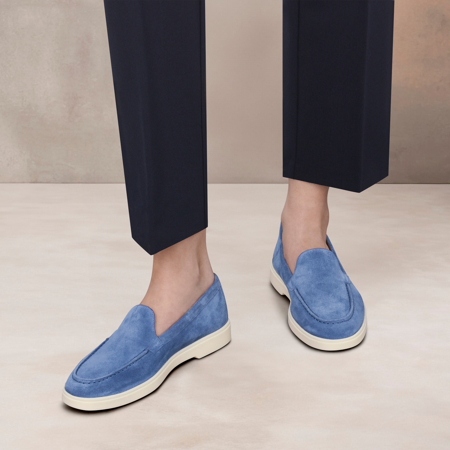 Women's blue suede loafer - 2