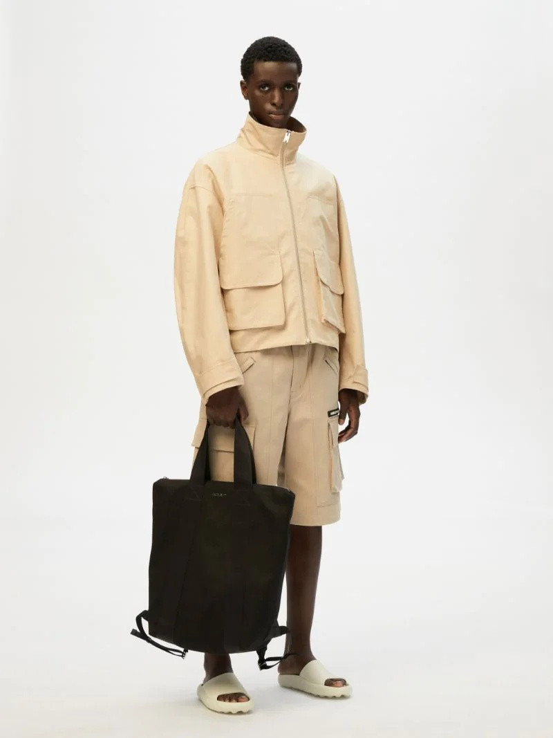 Ambush CARGO SHORTS outlook
