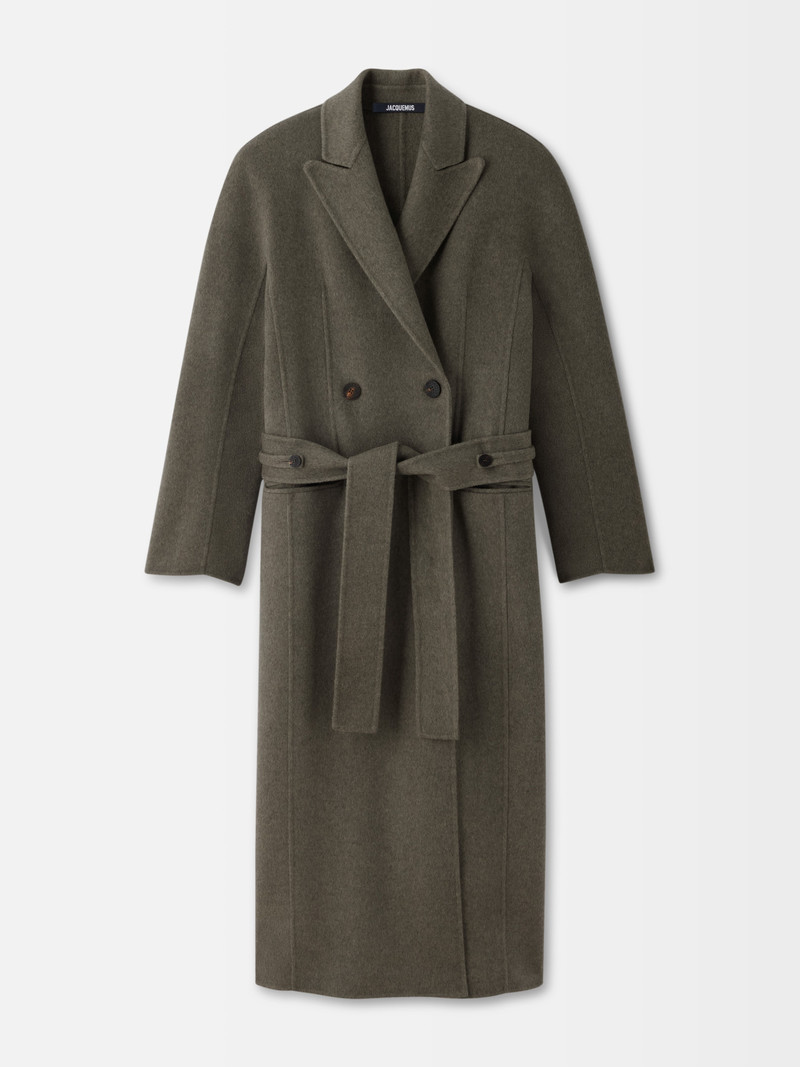The Curvo Man's coat - 1