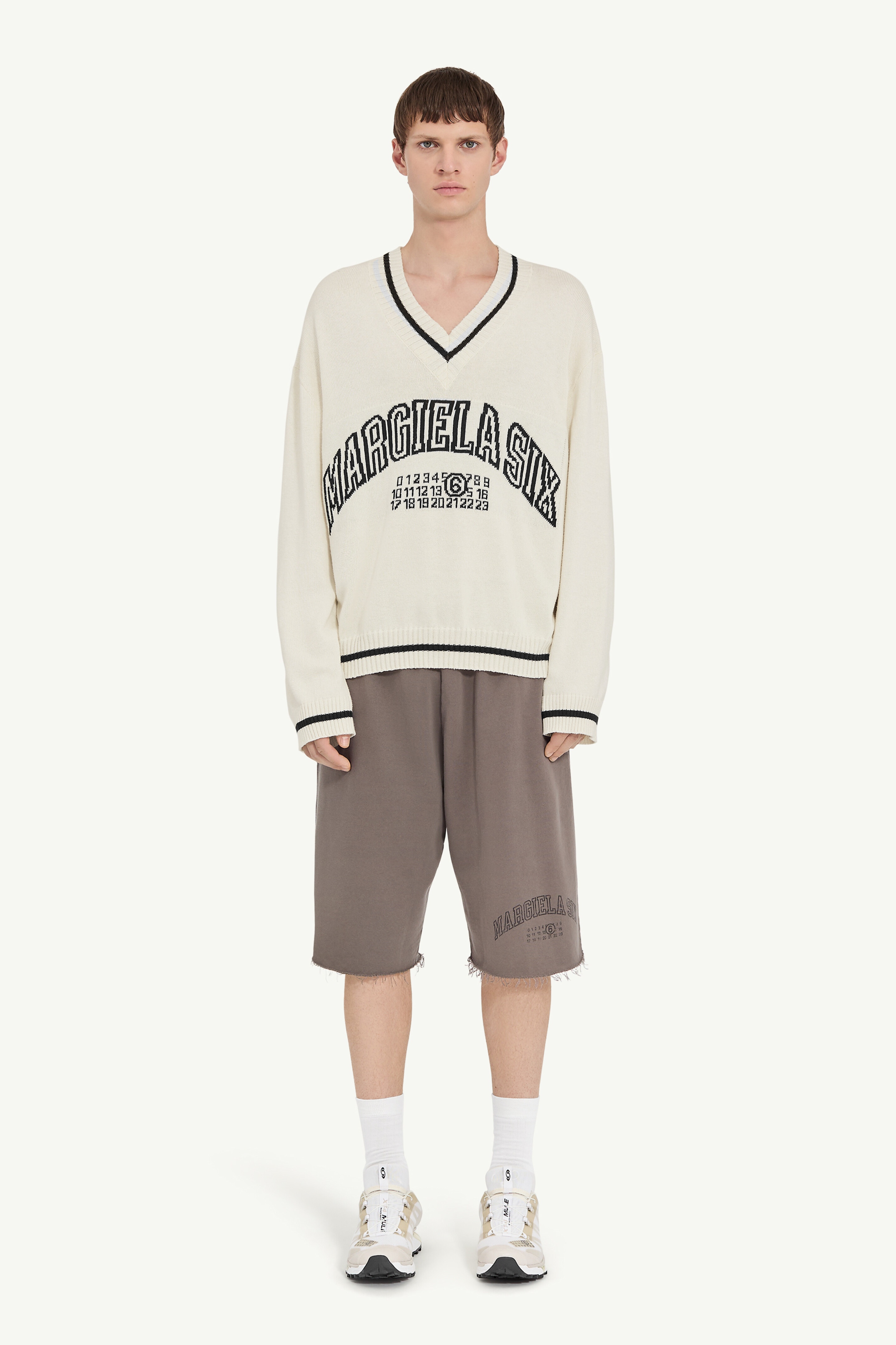 V-neck varsity jumper - 2