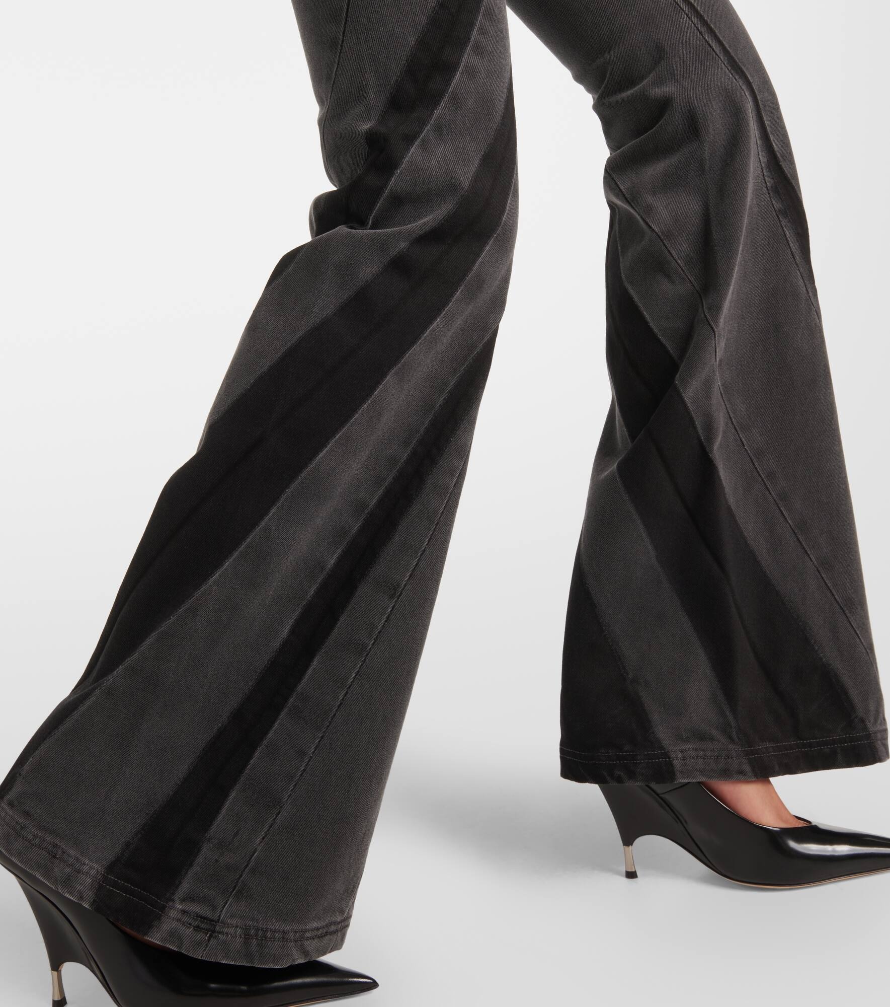 Darted mid-rise flared jeans - 5