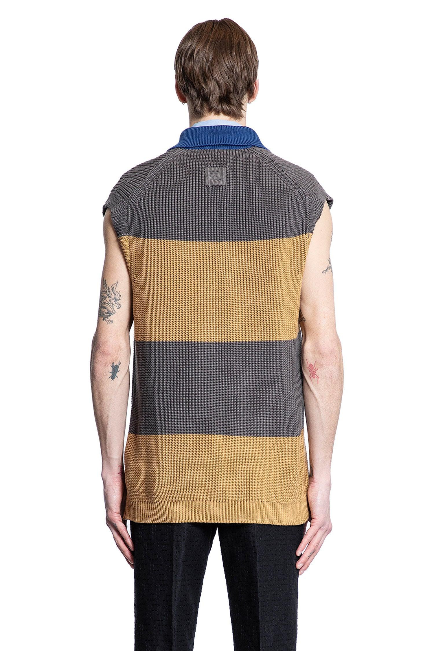 Striped-Crest-Logo-Polo-Gilet - 3