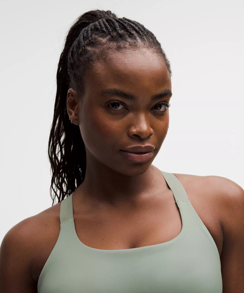 Ultralu Square-Neck Workout Bra *Medium Support, D/DD Cup 4
