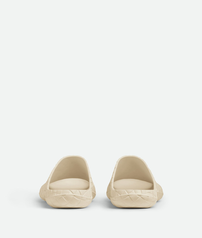 Bottega Veneta Beebee Slide outlook