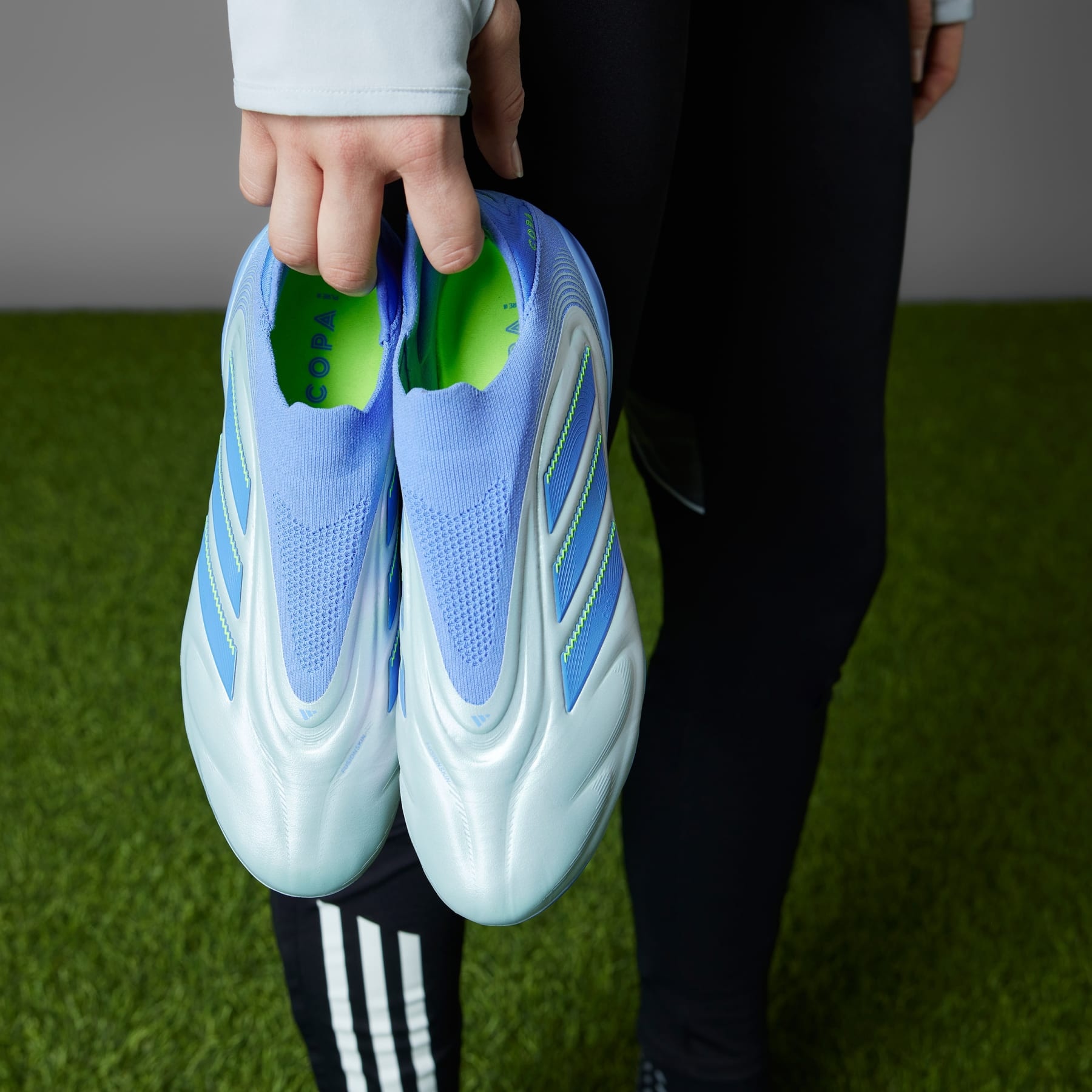 Copa Pure 3 Elite Laceless Firm Ground Cleats - 8