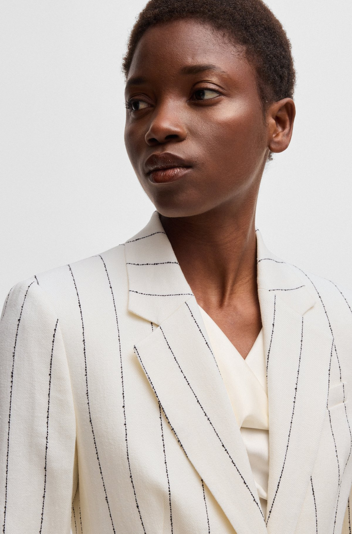 SLIM-FIT SUIT JACKET IN STRIPED LINEN-BLEND BOUCLÉ - 5