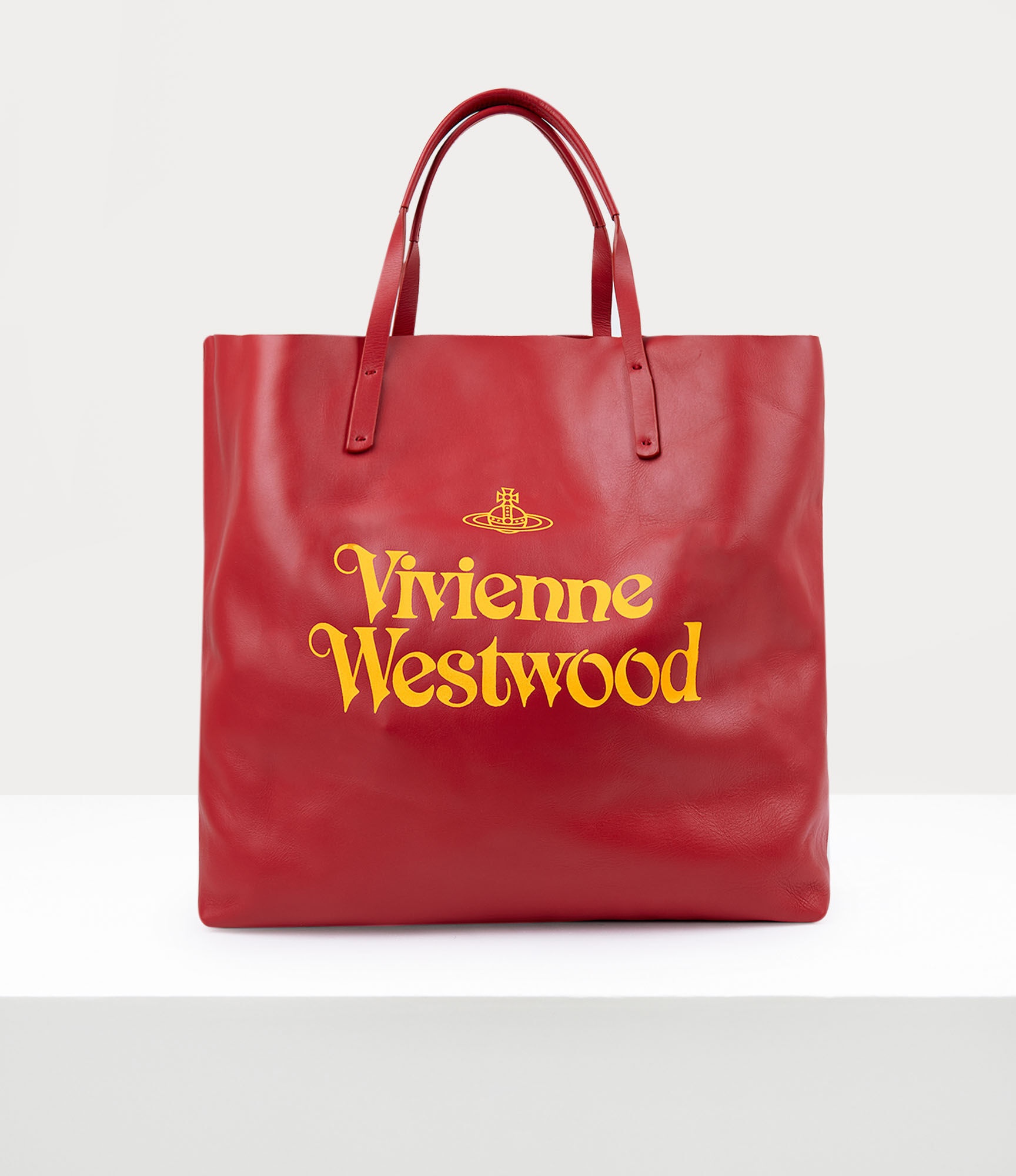 STUDIO SHOPPER - 1