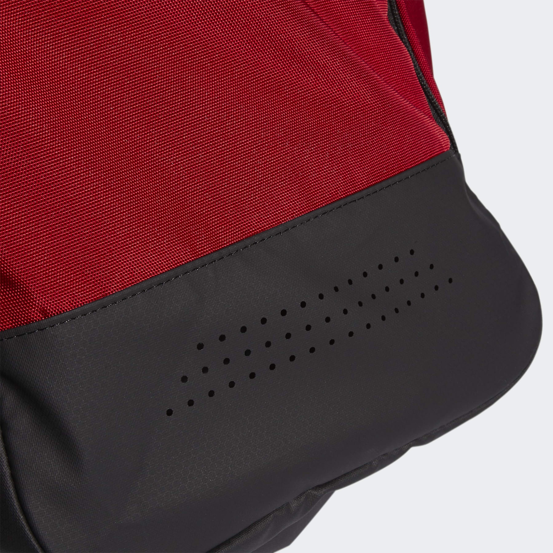 Defender Duffel Bag Medium - 6