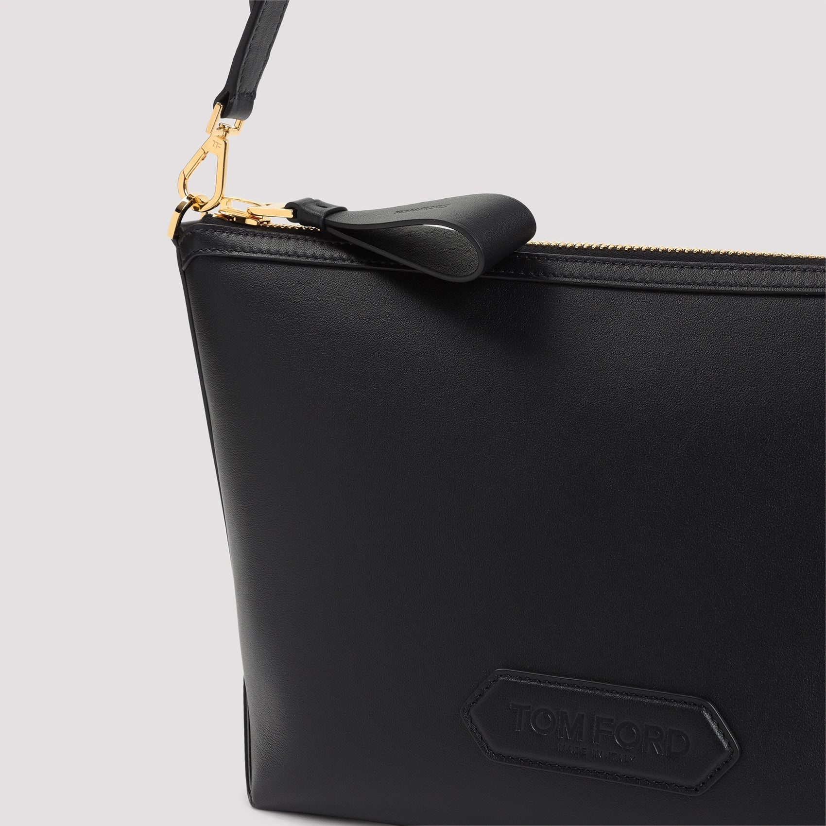 TOM FORD Tom Ford Pouch Messenger Men | luosophy | REVERSIBLE