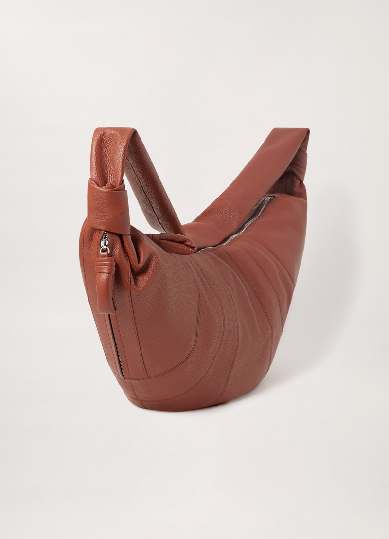 Lemaire LARGE CROISSANT BAG
GRAINED LEATHER outlook