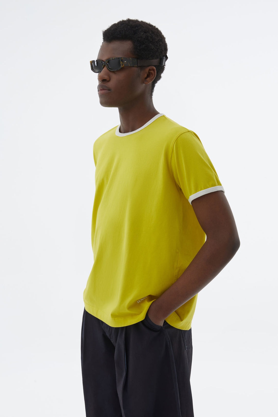 YELLOW T-SHIRT WITH WHITE PROFILES - 5