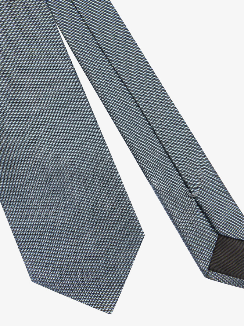 GIVENCHY 4G IN SILK 3